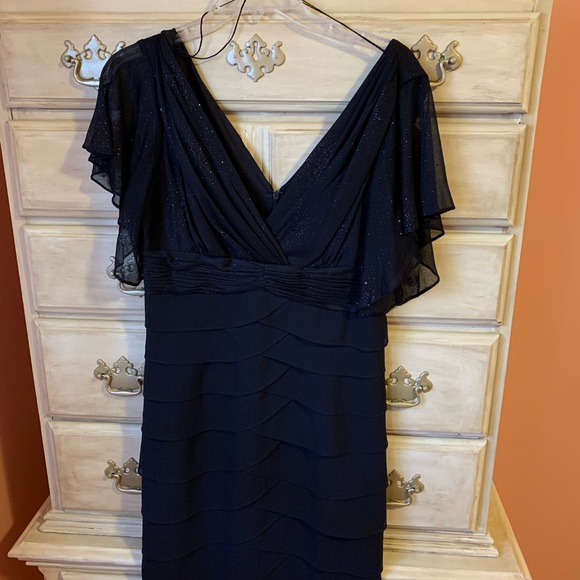 Black knee length cocktail dress - Picture 1 of 3